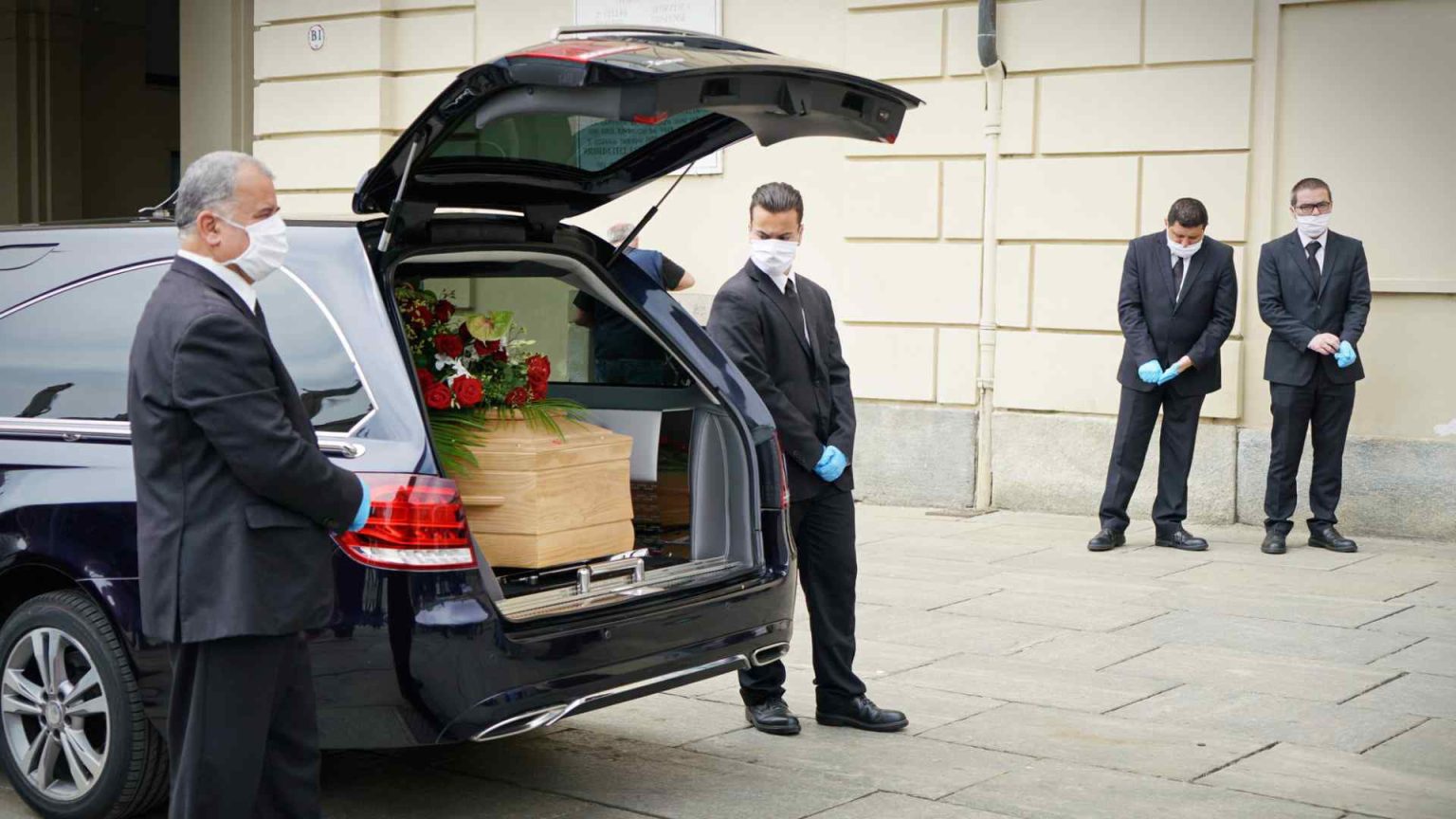 Toronto Funeral Limo Service - Church Limo Service